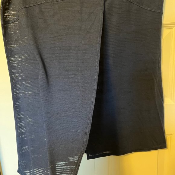 Blue Shambhala Top with slit back (see photo) & V-neck front in Large - Picture 3 of 3